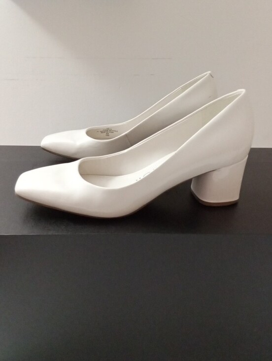 Calvin Klein Shoes - Calvin Klein "Alanta" Ivory Square-Toe Pumps Block Heel Size 7 1/2